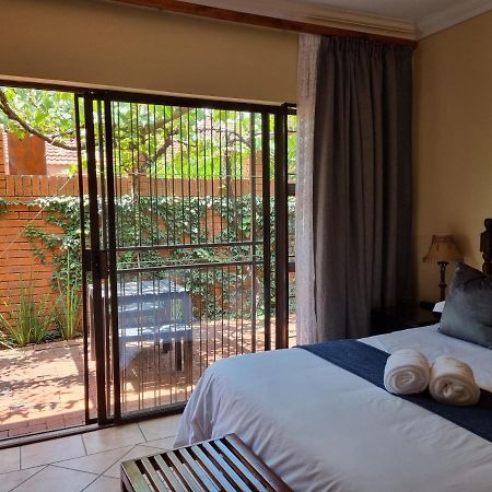Camelia Guest House 블룸폰테인 외부 사진