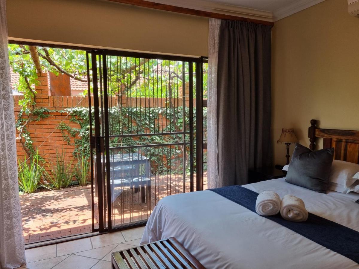 Camelia Guest House 블룸폰테인 외부 사진