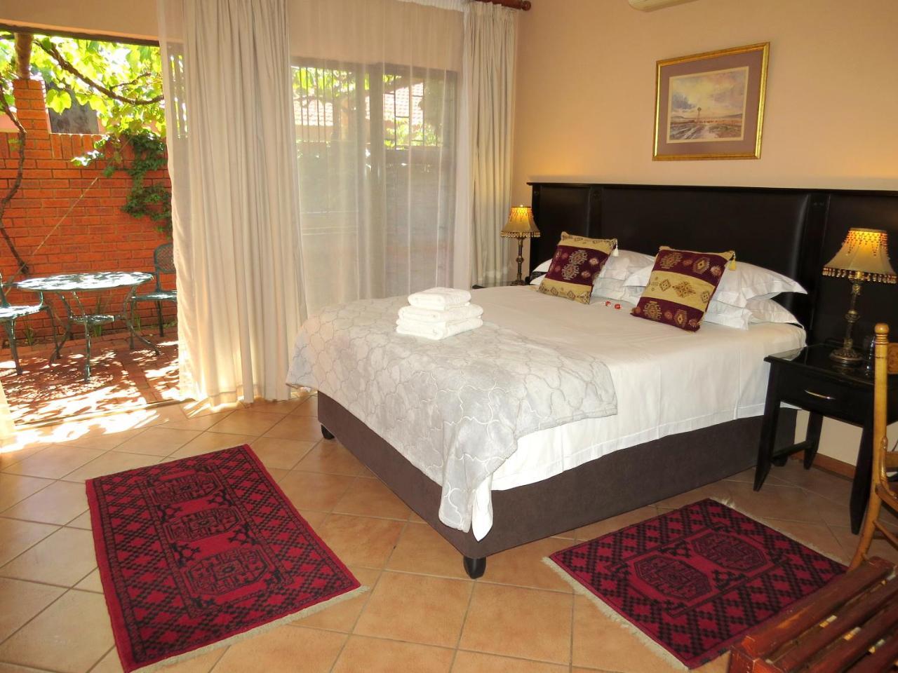 Camelia Guest House 블룸폰테인 외부 사진