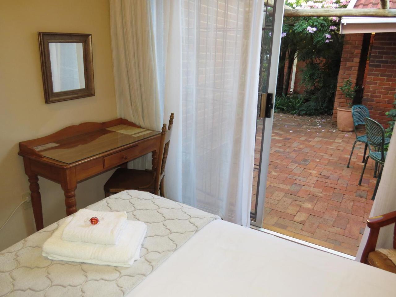 Camelia Guest House 블룸폰테인 외부 사진